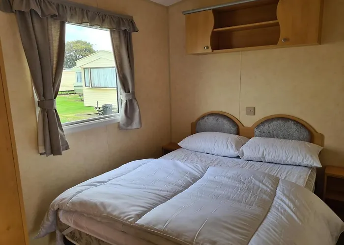 8 Berth Central Heated On Coral Beach Abi Cb