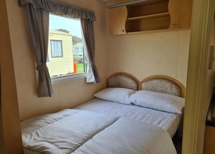 8 Berth Central Heated On Coral Beach Abi Cb