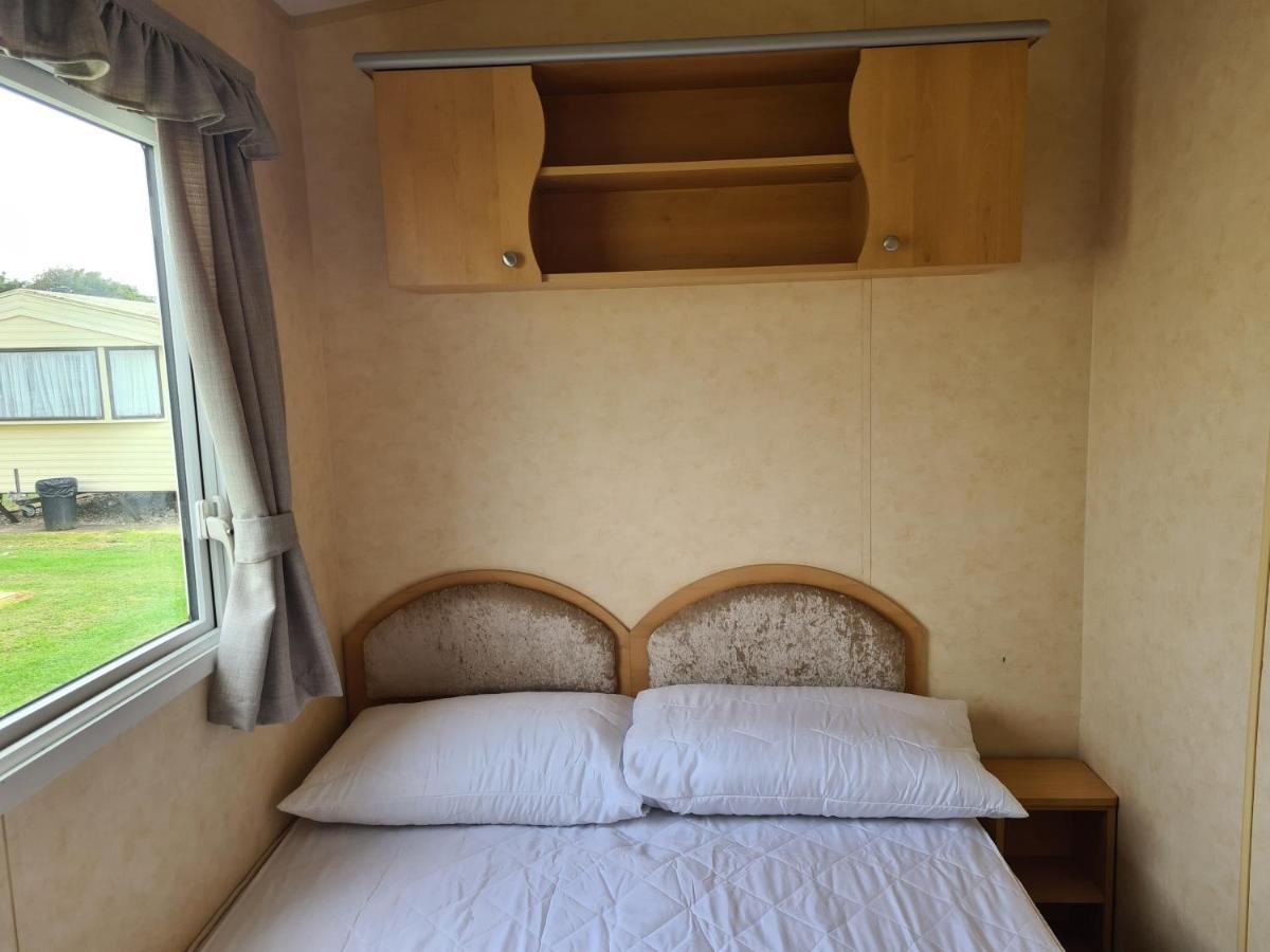 8 Berth Heated On Coral Abi Cb
