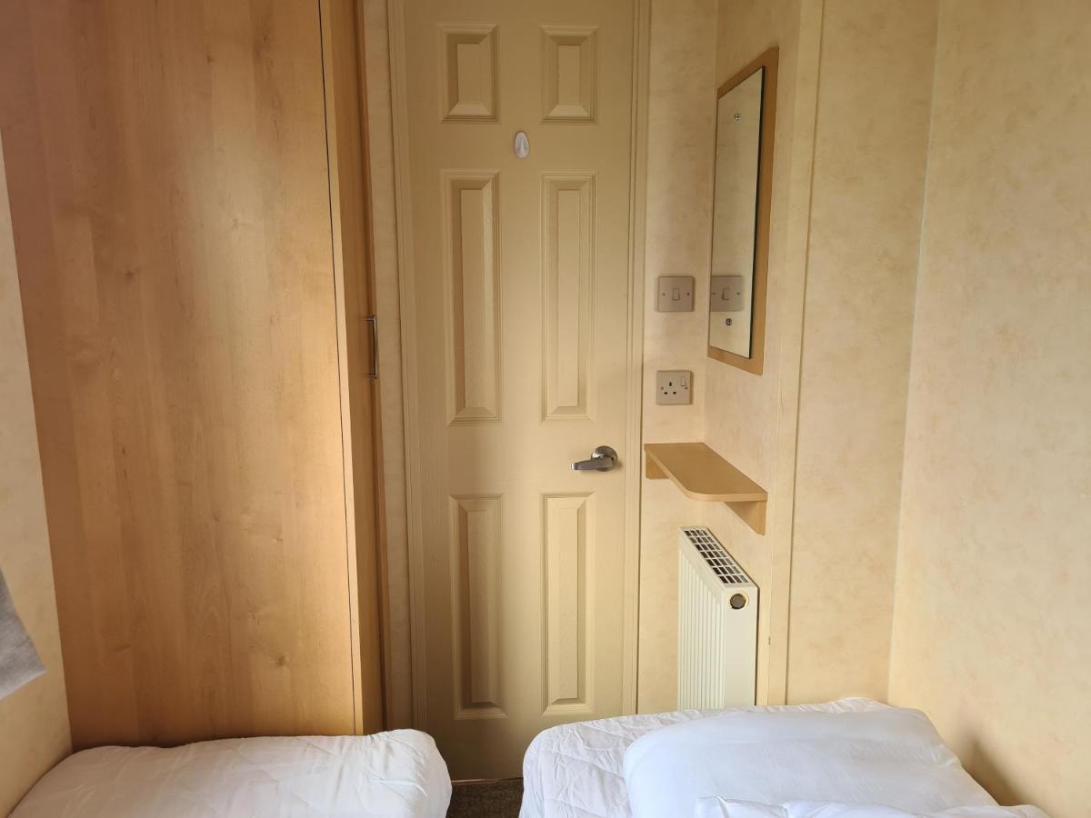 8 Berth Heated On Coral Abi Cb Apartment *